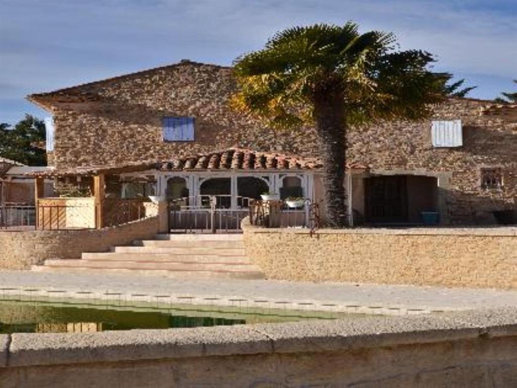 Domaine Saint Victor Hotel La Tour-d'Aigues Exterior photo